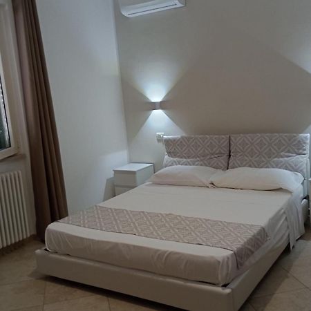 Viola Di Mare Rooms And Parking تيرمولي المظهر الخارجي الصورة
