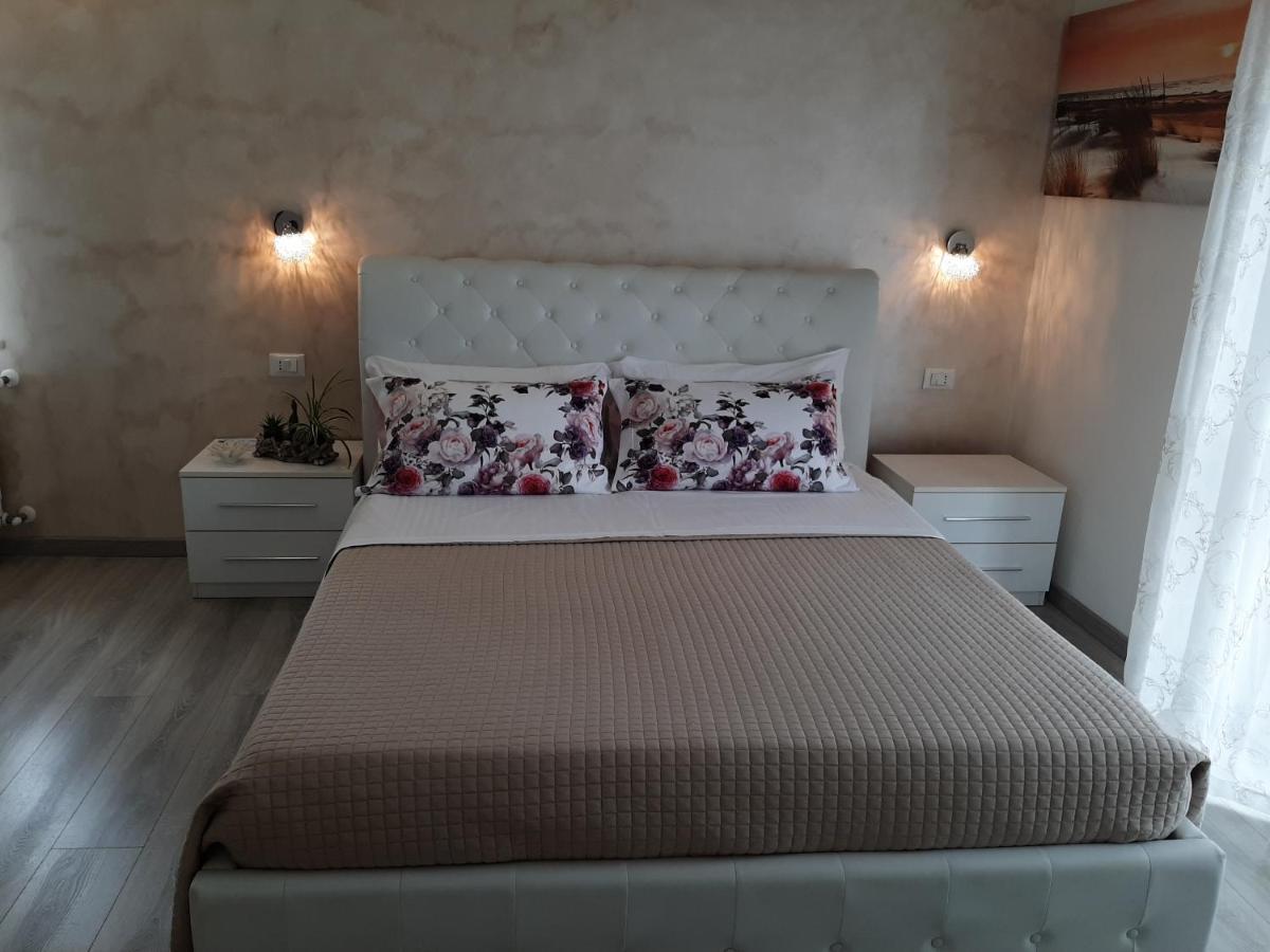 Viola Di Mare Rooms And Parking تيرمولي المظهر الخارجي الصورة