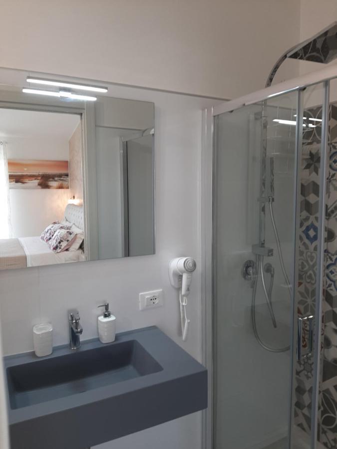 Viola Di Mare Rooms And Parking تيرمولي المظهر الخارجي الصورة