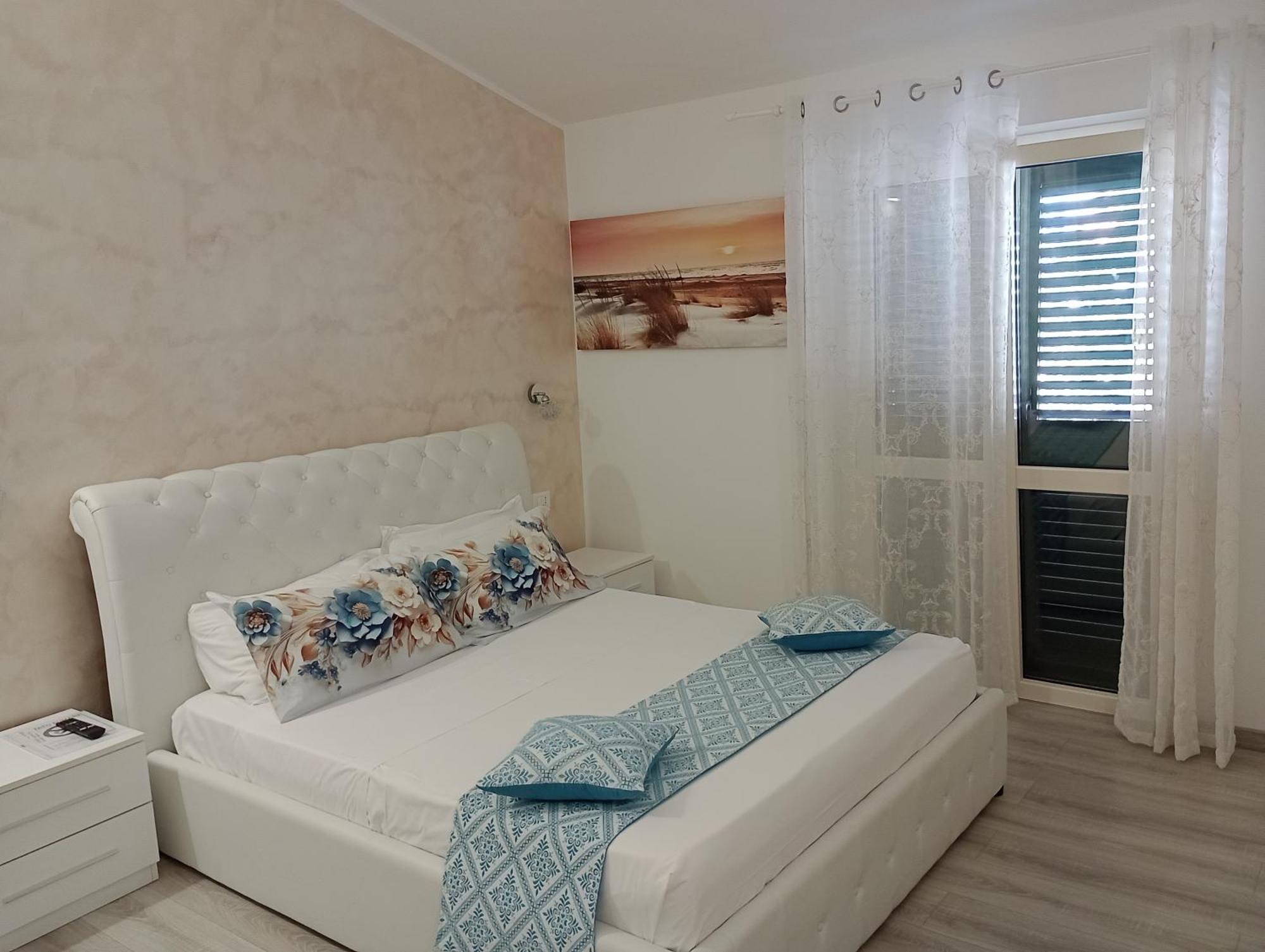 Viola Di Mare Rooms And Parking تيرمولي المظهر الخارجي الصورة