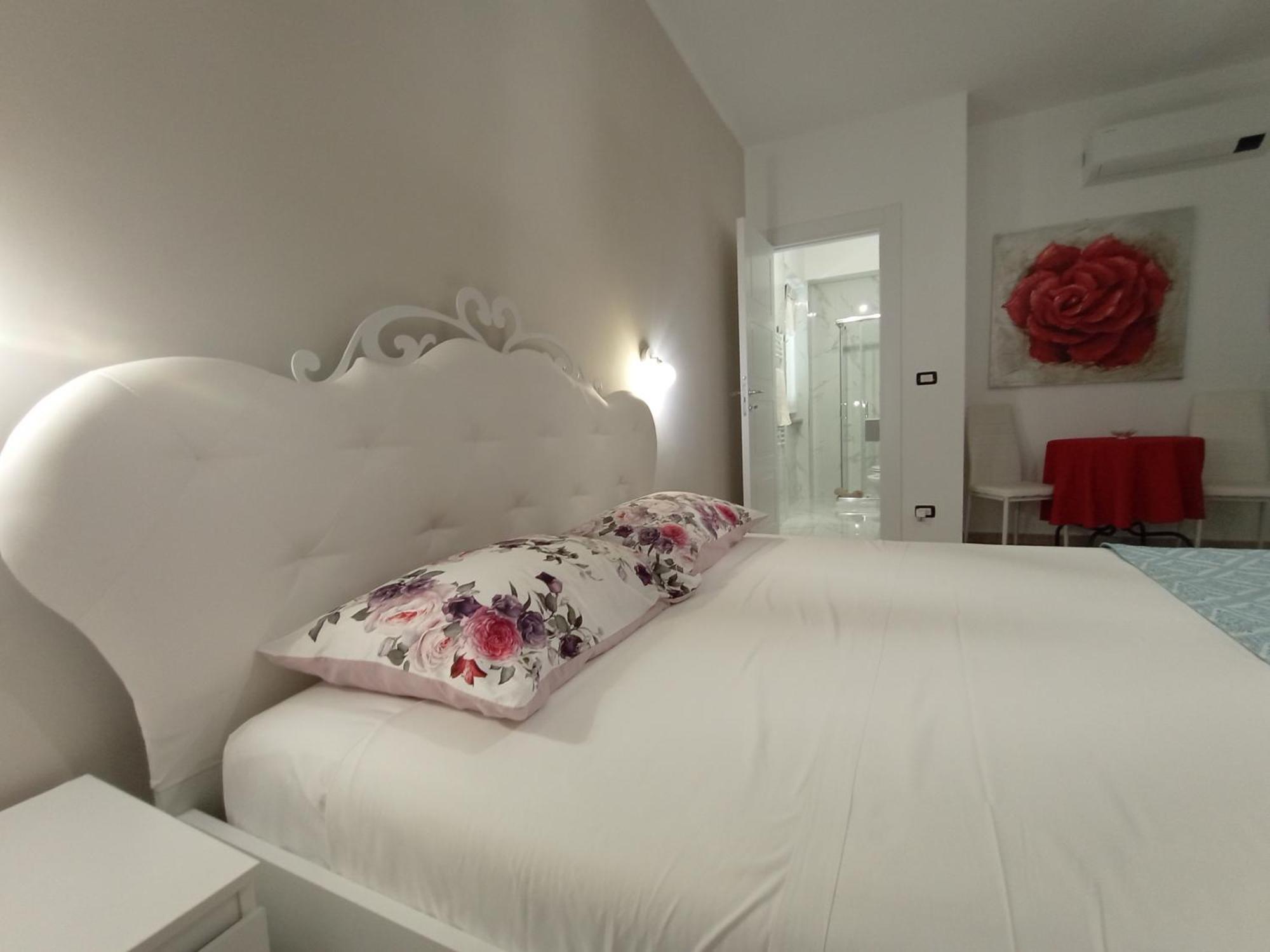 Viola Di Mare Rooms And Parking تيرمولي المظهر الخارجي الصورة