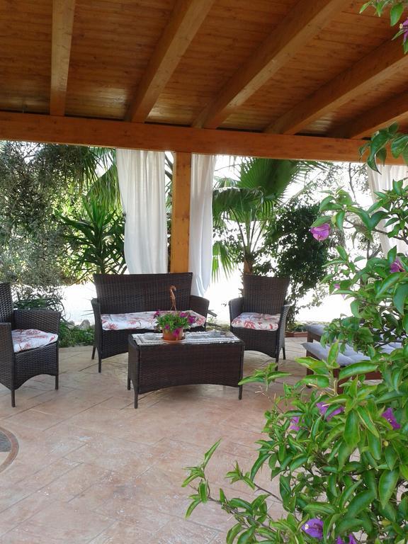 Viola Di Mare Rooms And Parking تيرمولي المظهر الخارجي الصورة