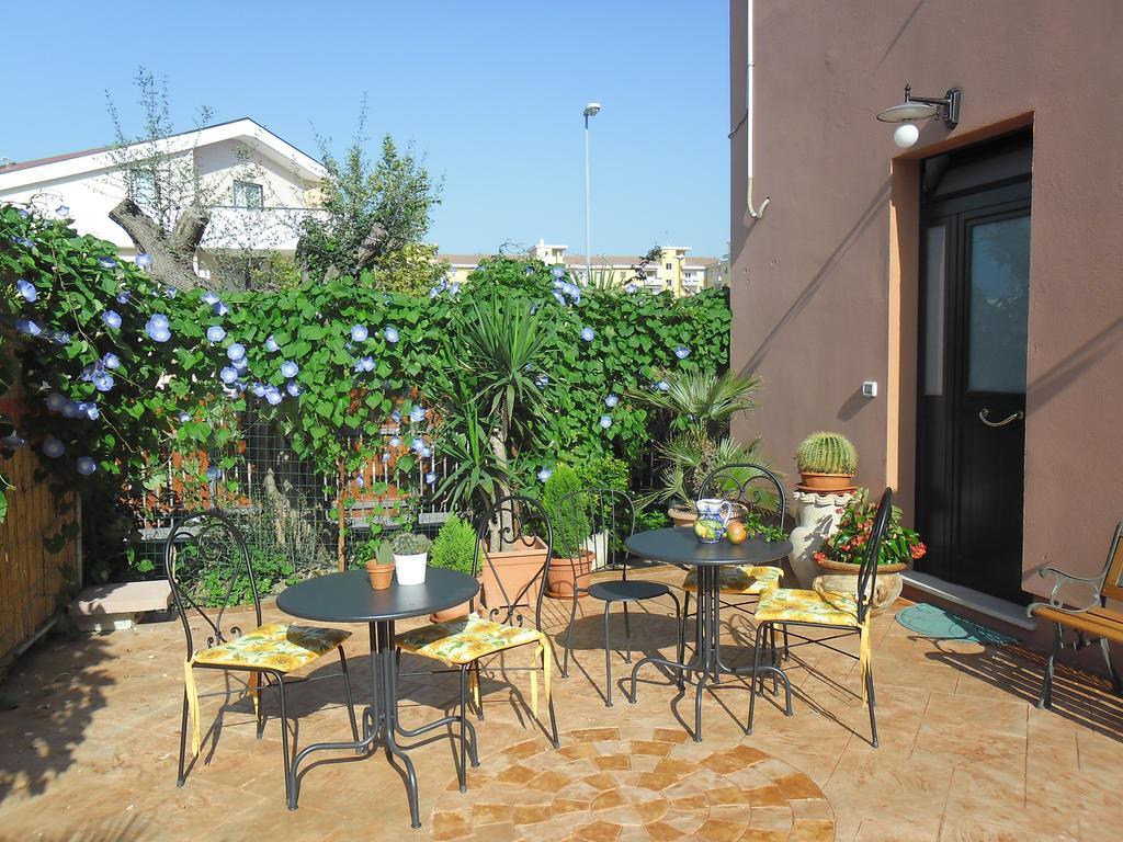 Viola Di Mare Rooms And Parking تيرمولي المظهر الخارجي الصورة